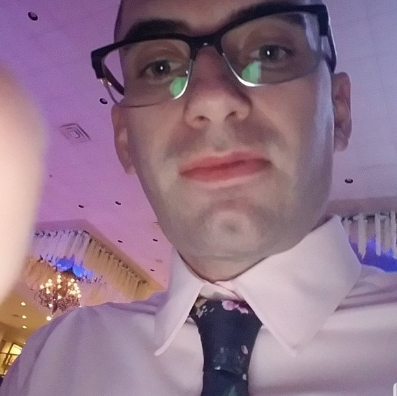 Meet your Posher, Eric - Picture 1 of 1